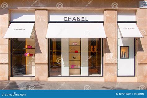 chanel travel blogger barcelona|chanel boutique barcelona.